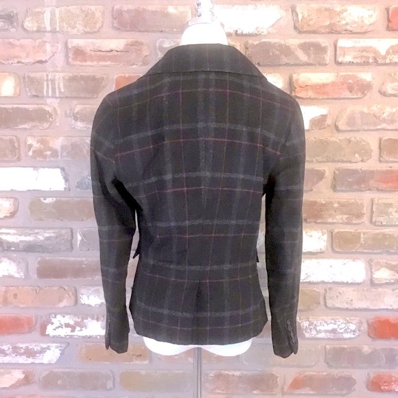 TALBOTS Women’s Wool Blend Black Gray Wine Plaid 2 Button Blazer 10 - Picture 3 of 7